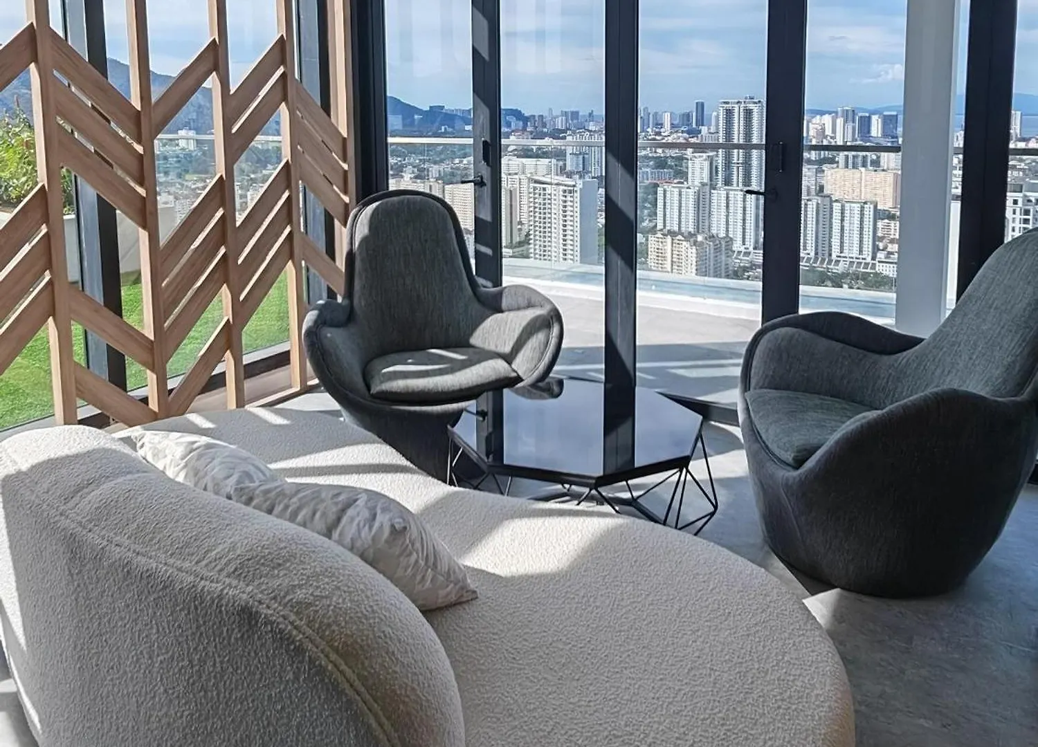 Cityscape Haven - Urban Suites By Ocean Luxe Jelutong 0*,