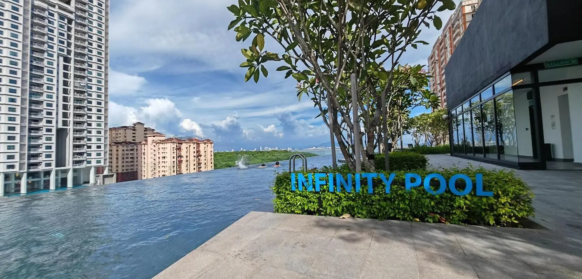 Cityscape Haven - Urban Suites By Ocean Luxe Jelutong